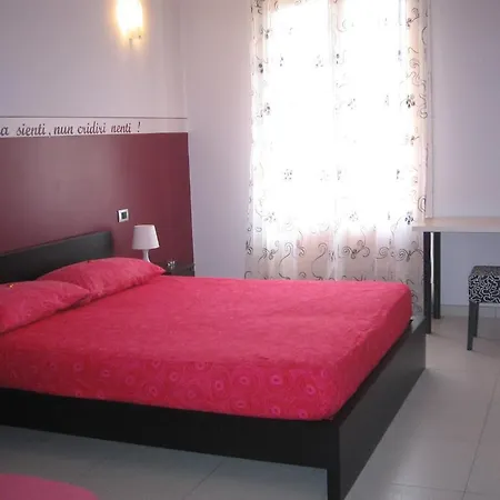 住宿加早餐酒店 Persi Nel Sud,