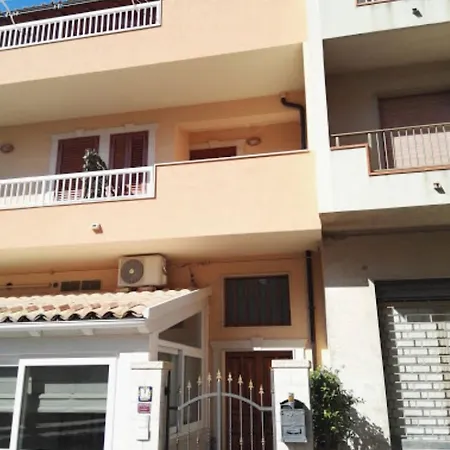 住宿加早餐酒店 Persi Nel Sud, 波扎洛